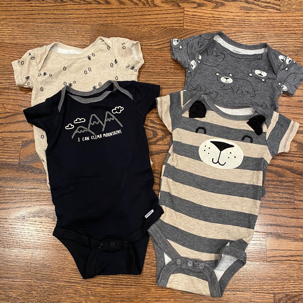 3-6M Pack of 4 Onesies